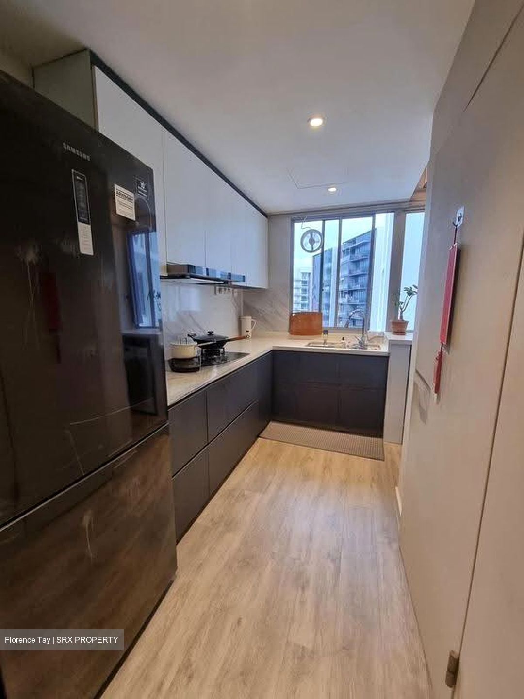 The Lakeshore (D22), Condominium #617070091